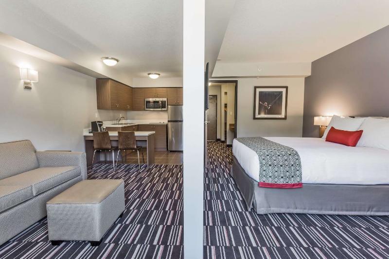 Microtel Inn & Suites By Wyndham Oyster Bay Ladysmith Buitenkant foto