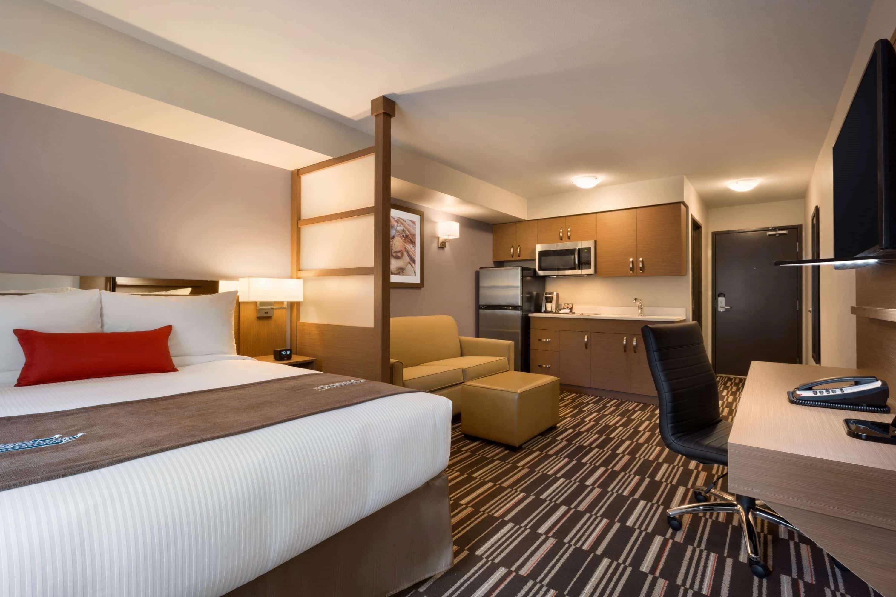Microtel Inn & Suites By Wyndham Oyster Bay Ladysmith Buitenkant foto