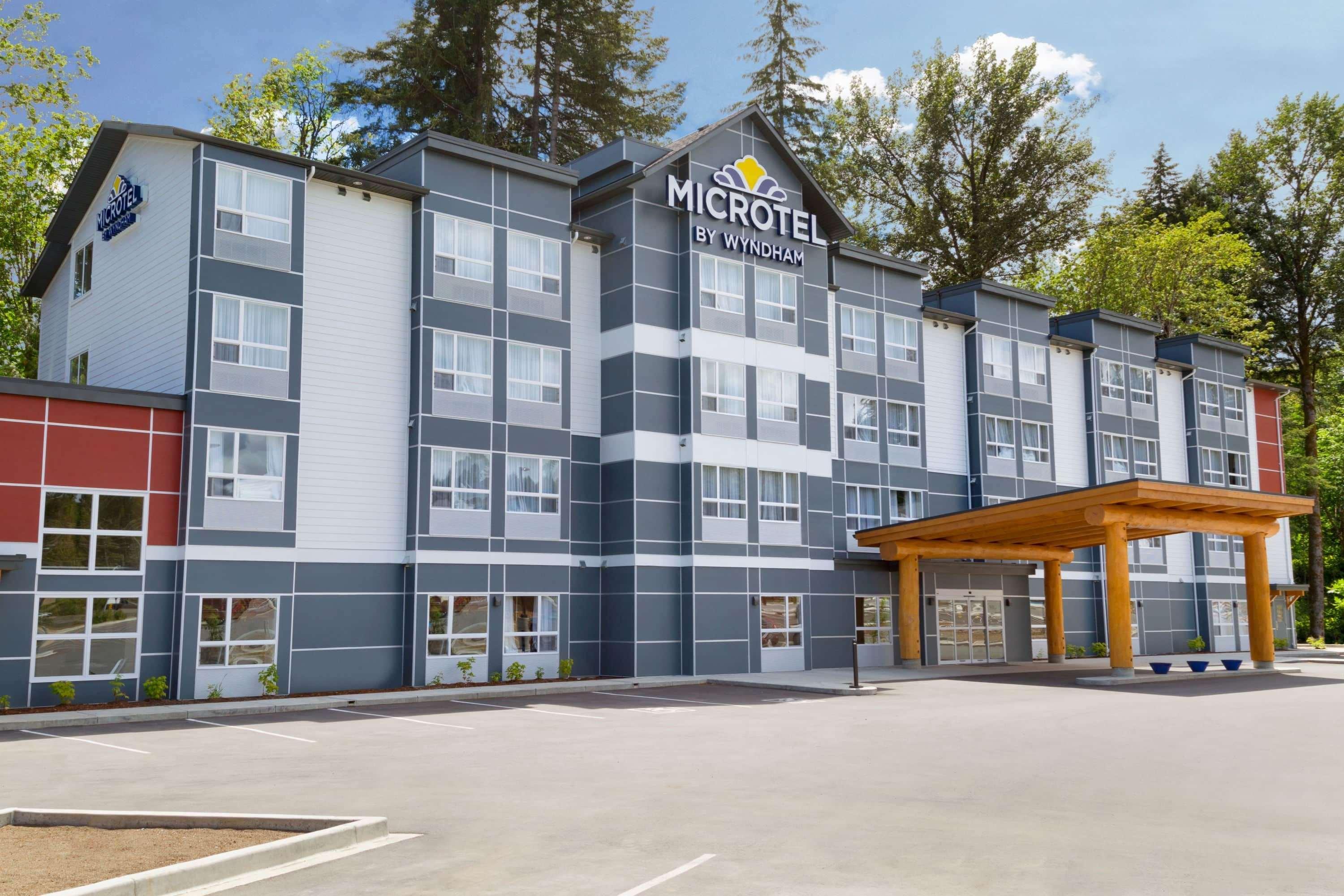 Microtel Inn & Suites By Wyndham Oyster Bay Ladysmith Buitenkant foto
