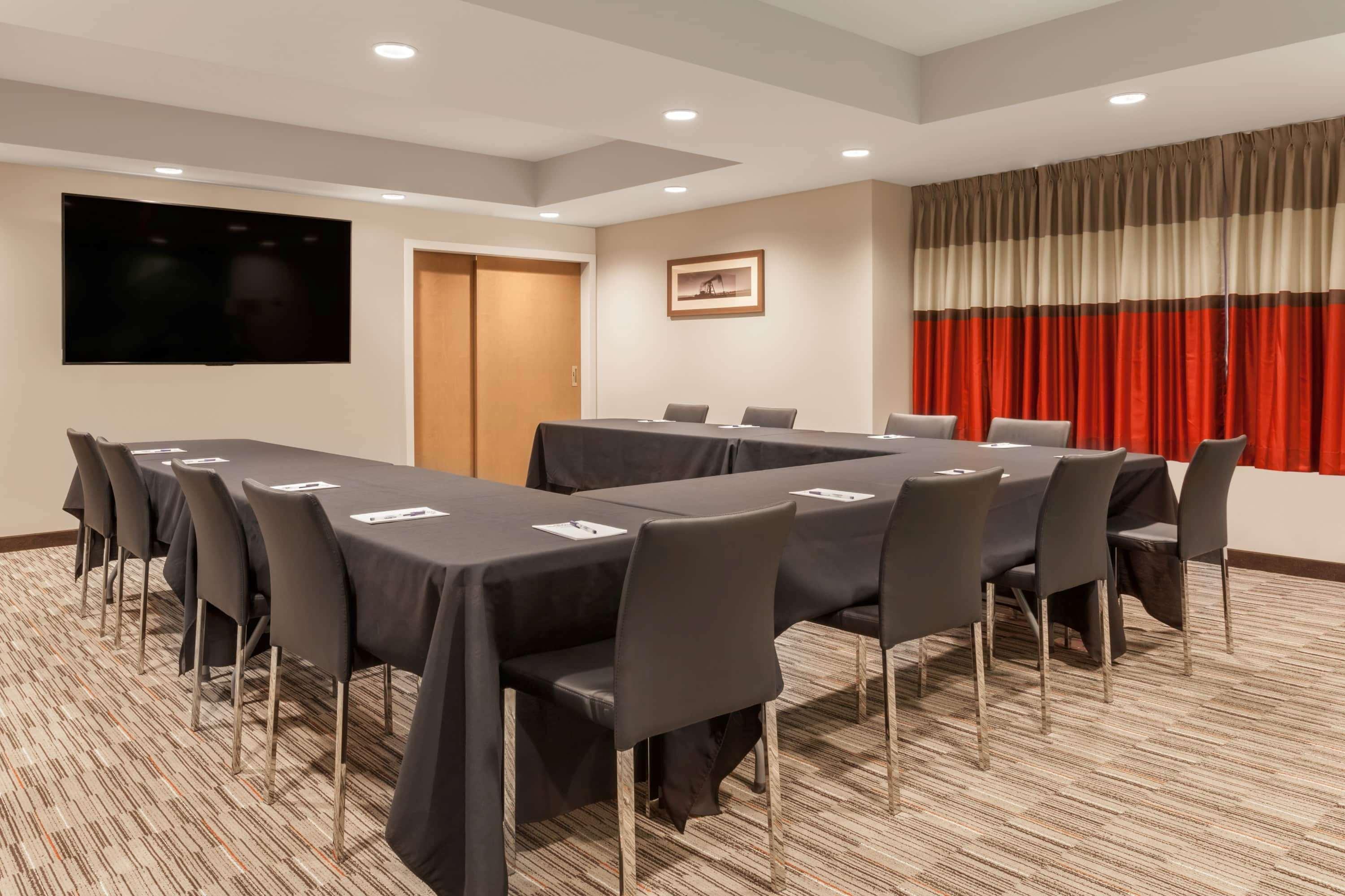 Microtel Inn & Suites By Wyndham Oyster Bay Ladysmith Buitenkant foto